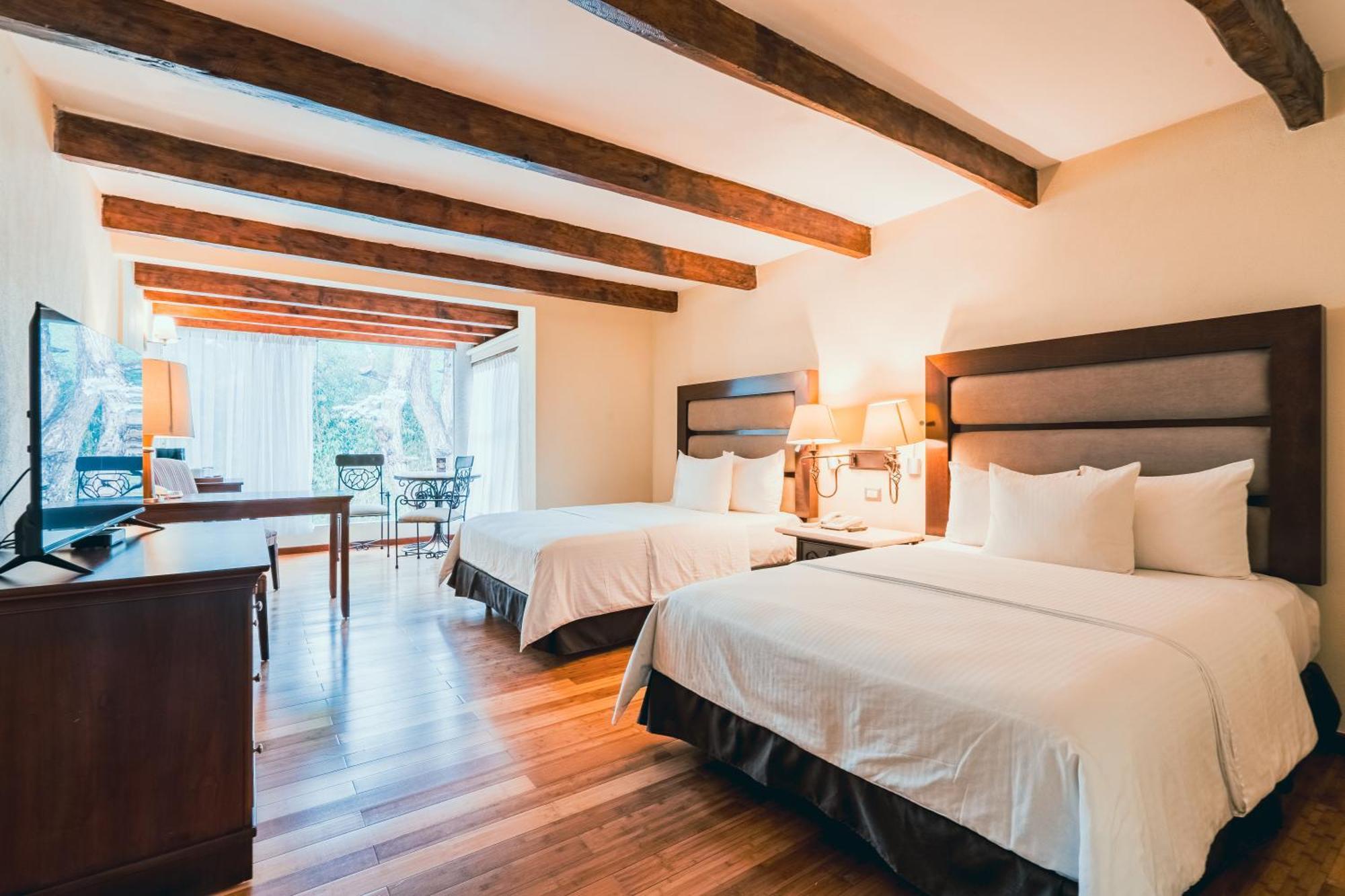 Hotel Villa Mercedes San Cristobal Сан-Кристобаль-де-Ла-Касас Экстерьер фото