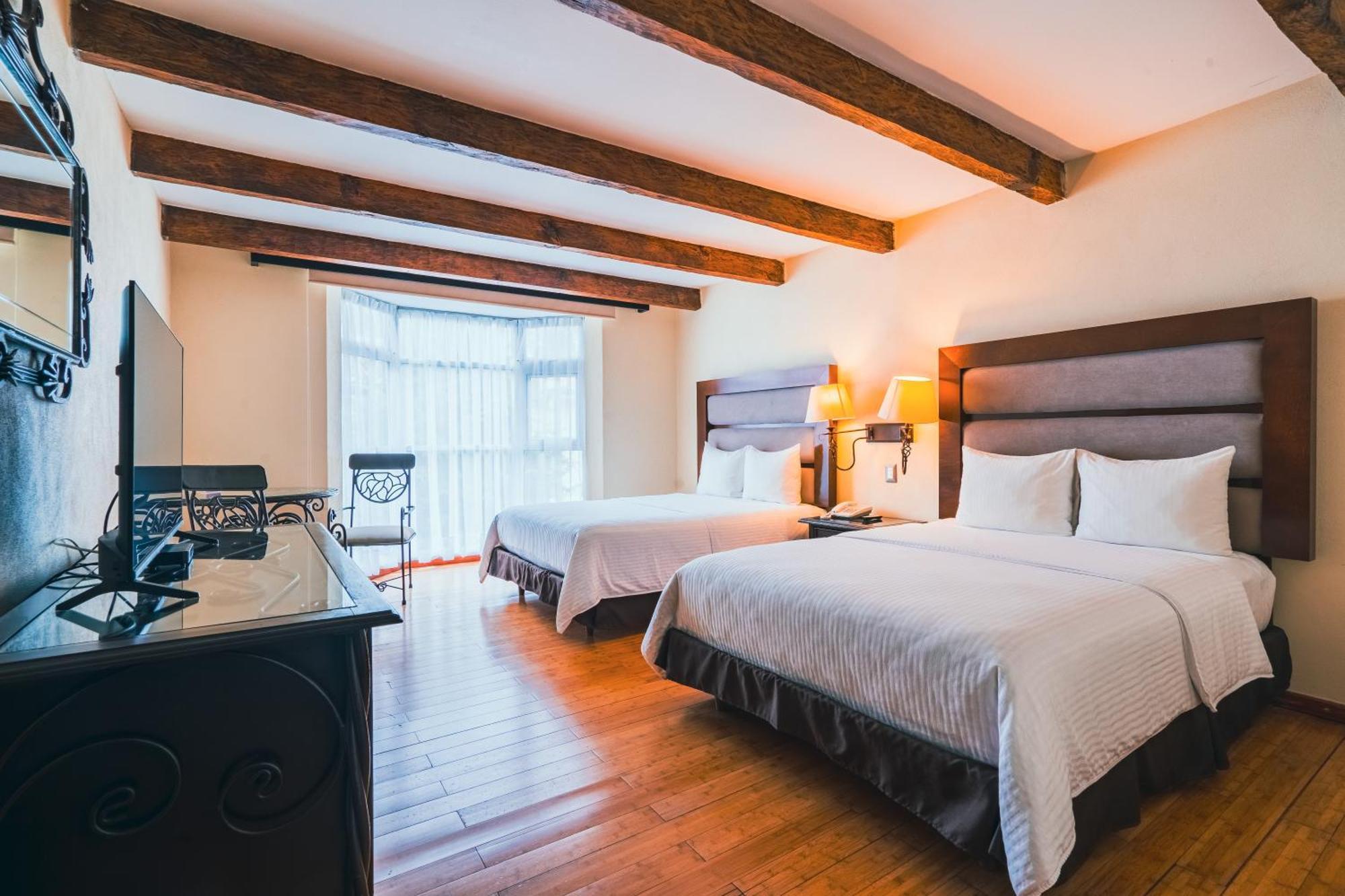 Hotel Villa Mercedes San Cristobal Сан-Кристобаль-де-Ла-Касас Экстерьер фото