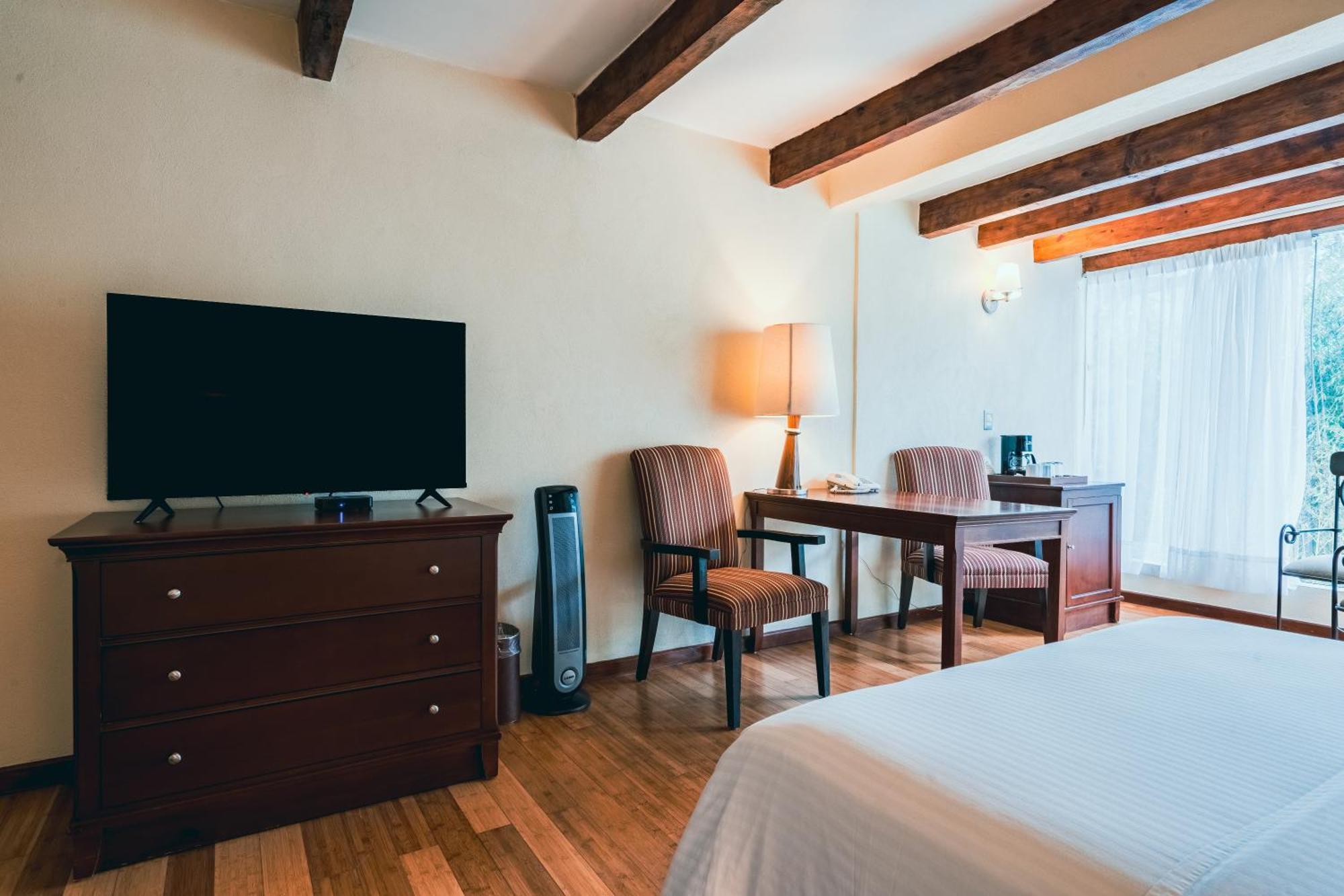 Hotel Villa Mercedes San Cristobal Сан-Кристобаль-де-Ла-Касас Экстерьер фото